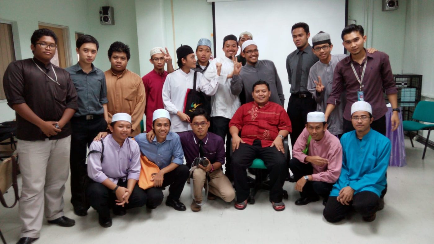 Sesi pembinaan dengan pengajar dan peserta